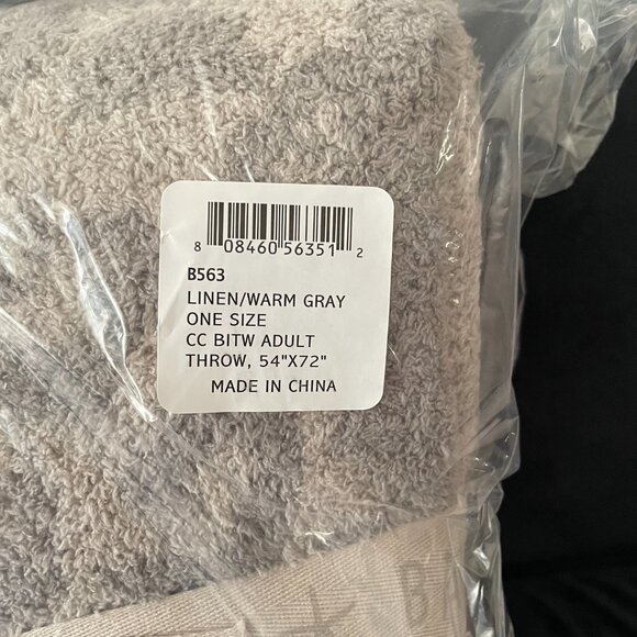 BNIB - Barefoot Dreams IN THE WILD Throw Blanket - Picture 6 of 6